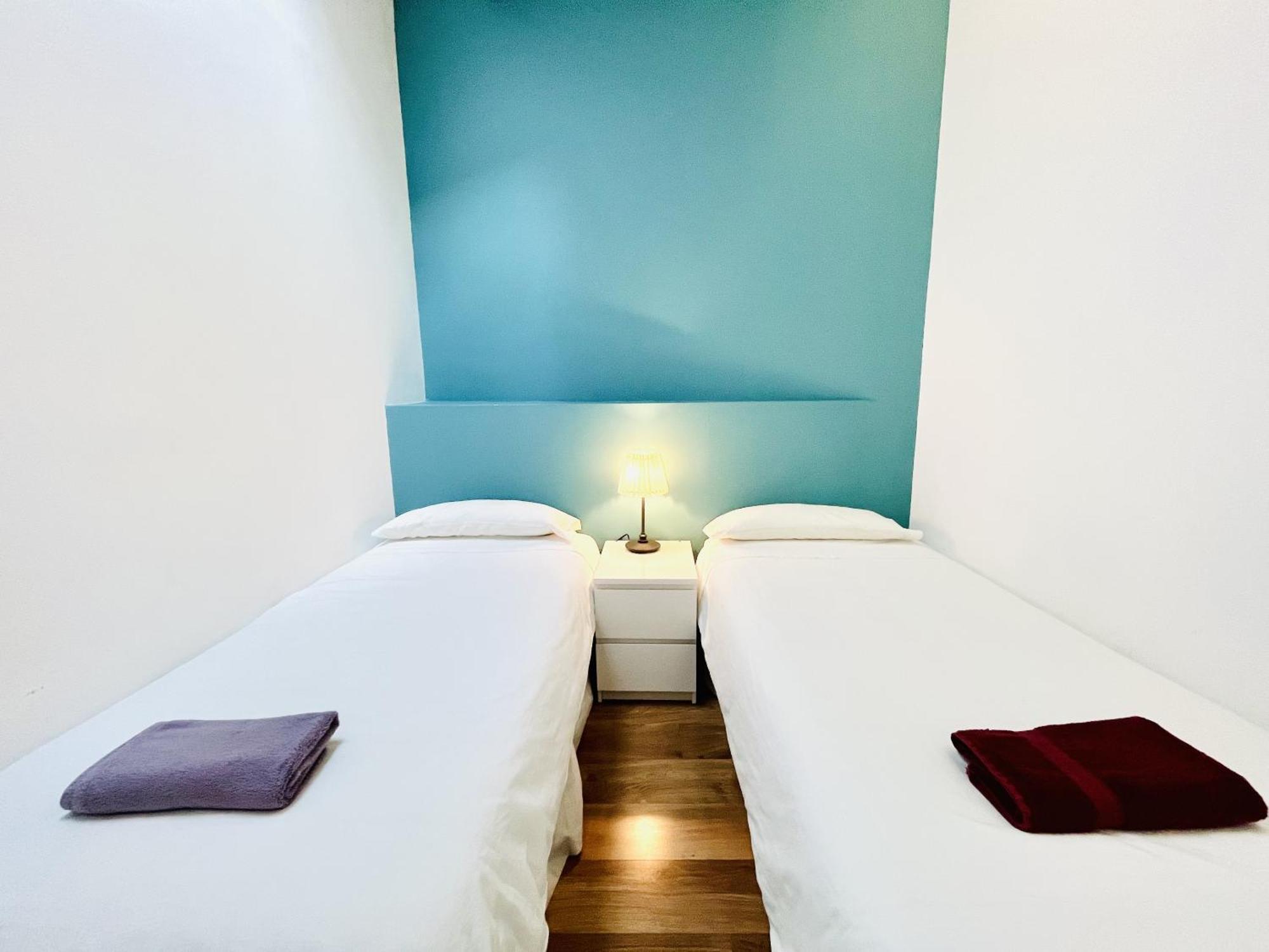 Dplace To Be - Amazing Apartments In Historic Center Madrid Habitación foto